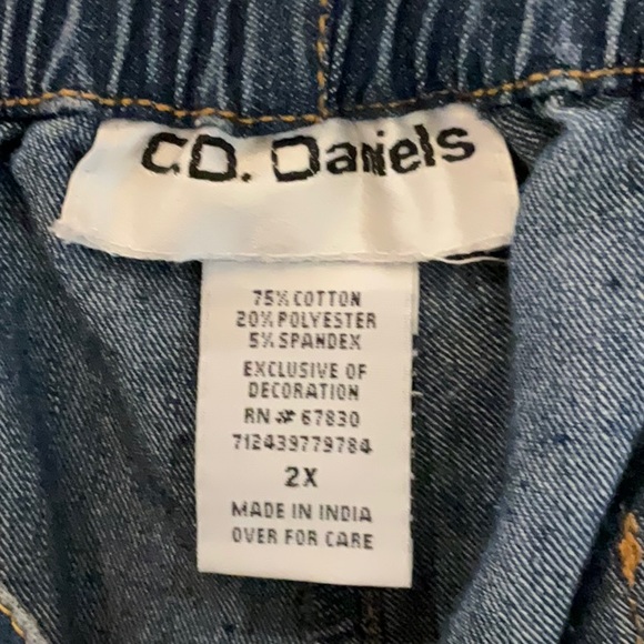 C.D.Daniels~Wide Leg Cropped\Capris 💙 - Picture 7 of 10